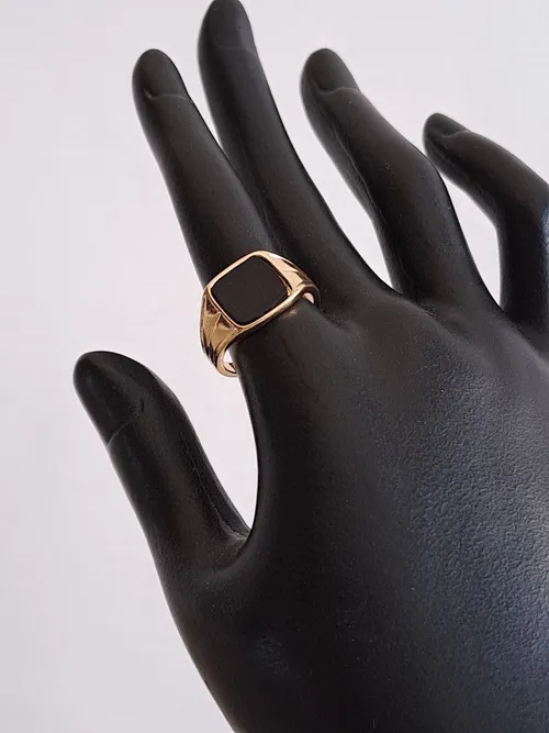 Signet Black Gemstone Ring