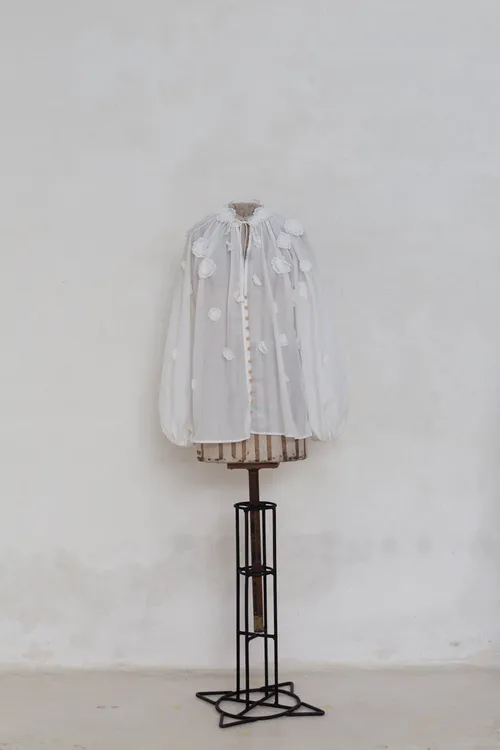  White Cotton Shirt with Flower Appliques 