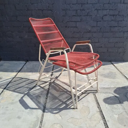 Foldable Retro Red Chair