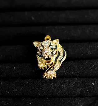 Rhinestone Jaguar Pendant