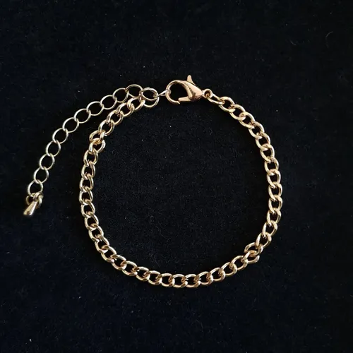 Tiny Gold Chain Bracelet