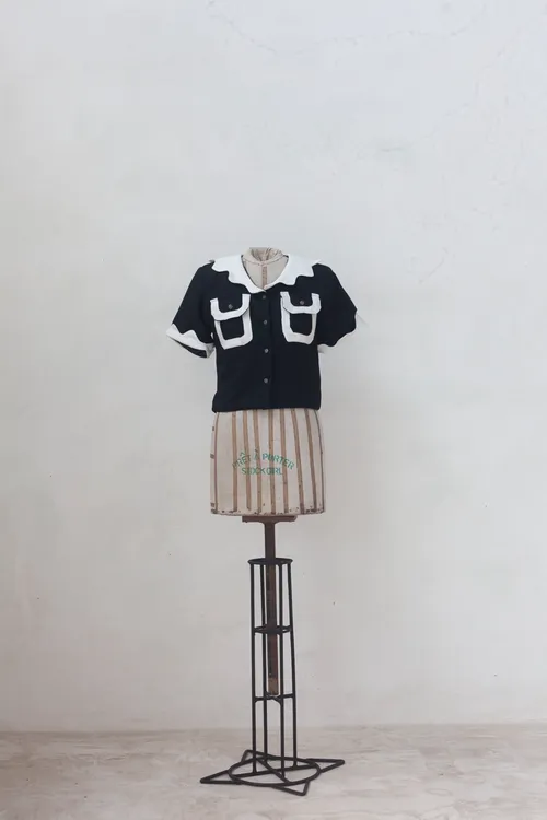 Chanel Vintage Black and White Top with Collar