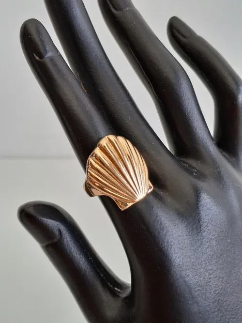 Shell Gold Ring