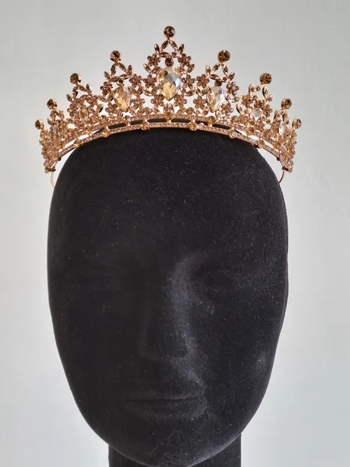 Crown with White Flower Design Rhinestone