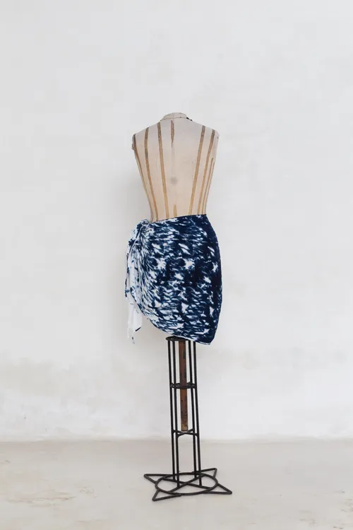 Tie Dyed Navy and White Sarong Scarf