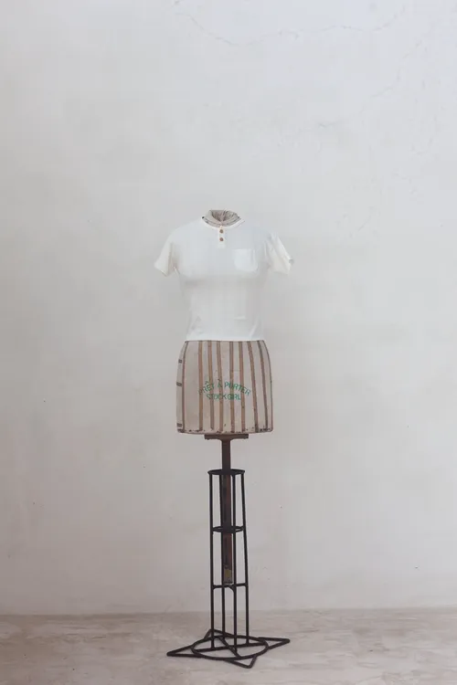 Cream Fitted T-Shirt with Front Pocket