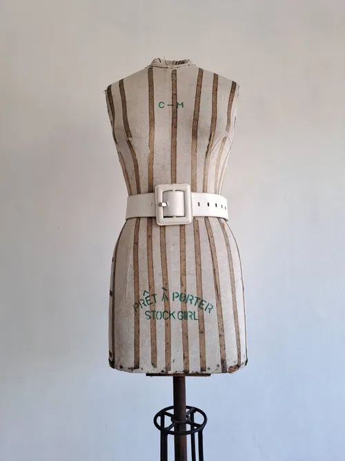 Square Buckle White Leather Belt