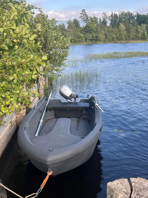 Fishing boat 10 hp with sonar