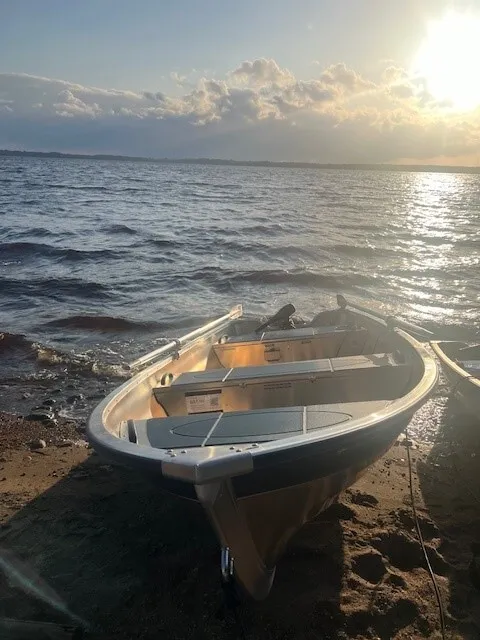 Boat with electric motor (No #4)