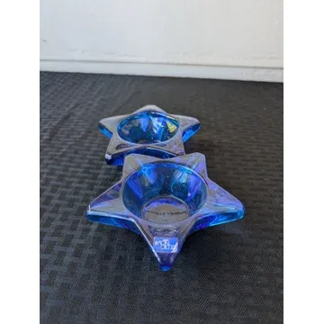 D32 Blue glass star tealight holder