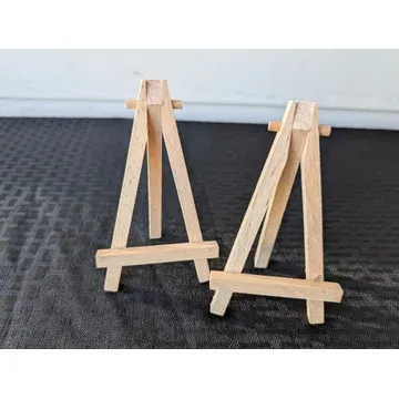 S13 Tiny wood easel