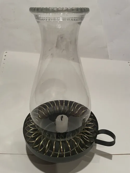 Scalloped edge candle holder 