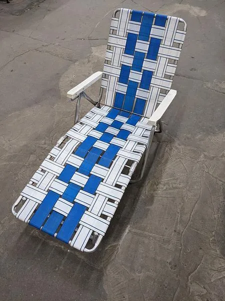 Folding Lounge Chair