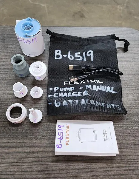 Rechargeable tiny air pump