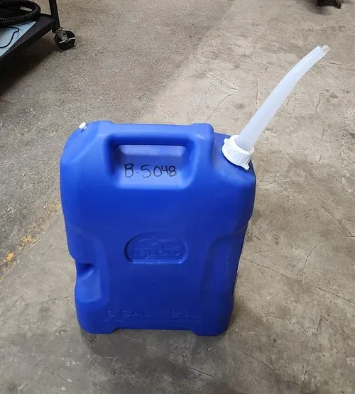 6 Gallon Water Container