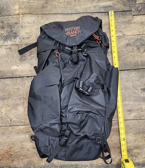 28.8L Backpacking Pack - Narrow Shoulders