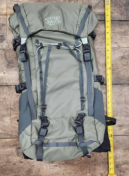 35L Backpacking Pack - Narrow Shoulders