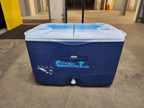 60 Quart Rolling Cooler