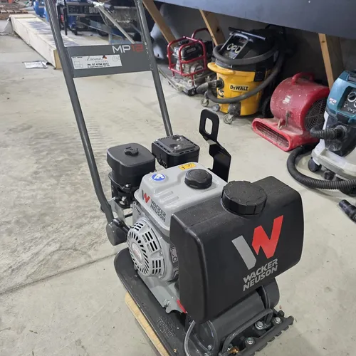 Wacker Neuson MP12 Plate Compactor