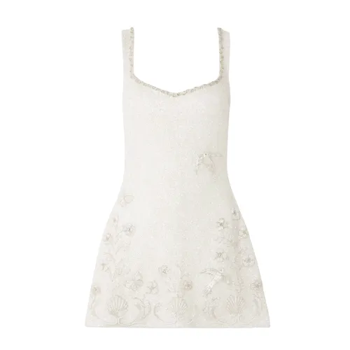 CLIO PEPPIATT Snowdrop