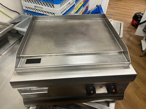 ELECTRIC FLAT TOP GRIDDLE