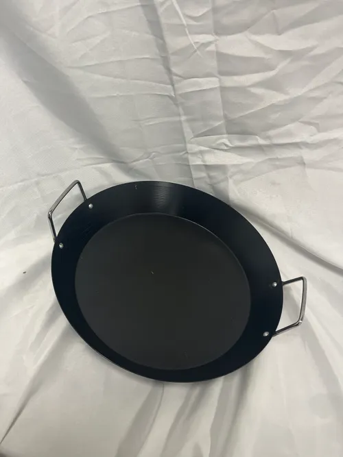 Paella pan