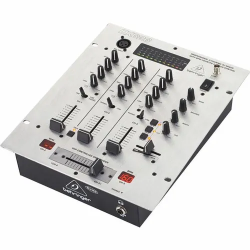 Table de mixage Behringer Pro Mixer DX626 - 3 voies