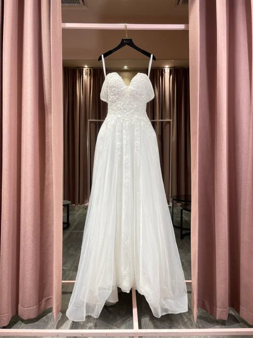 S05AAT 0826 - Beaded crystal sweetheart A line off shoulder
