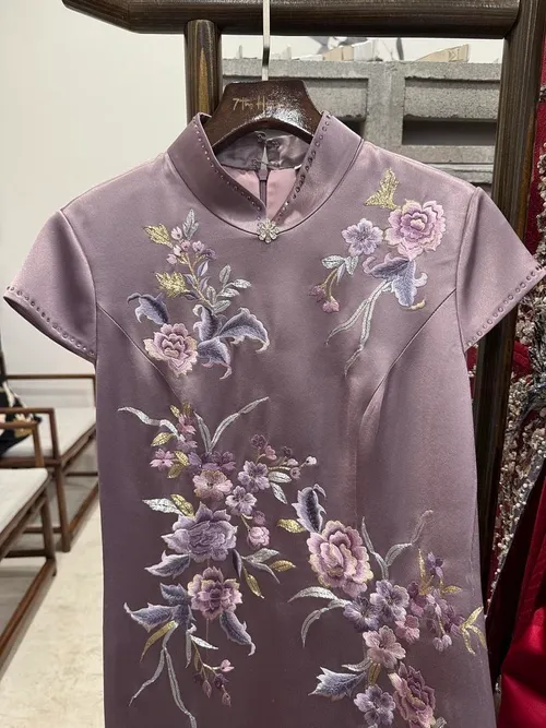 S05AAT 1611 Gaby Choo Purple simple cheongsam
