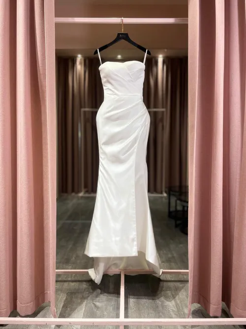 S05AAT 1279 Satin pleats mermaid with slit cat eye neckline