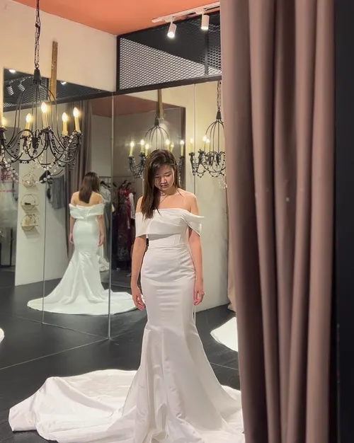 1163 Satin mermaid off shoulder