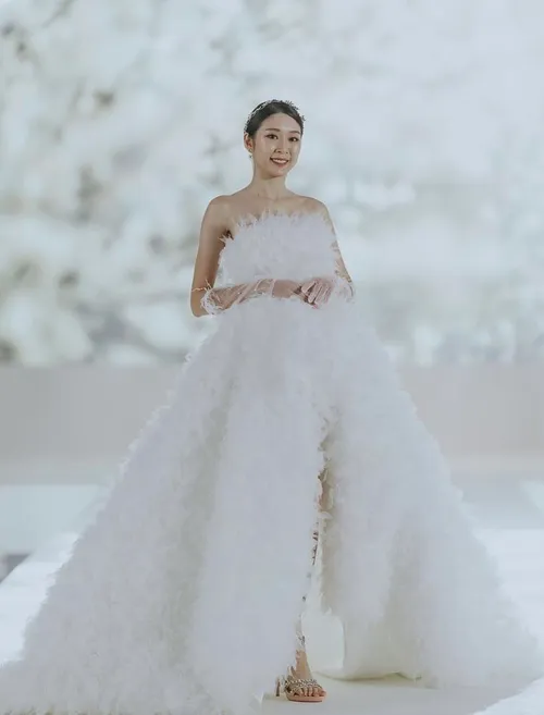 S05AAT 1229 FS Shindy Full Ruffles high low