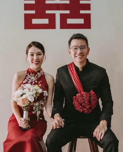 S05AAT-1273 modern cheongsam Veng Yie Maroon