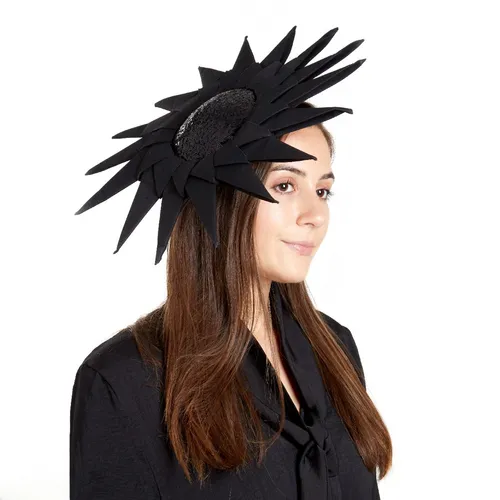 Origami star headpiece - black