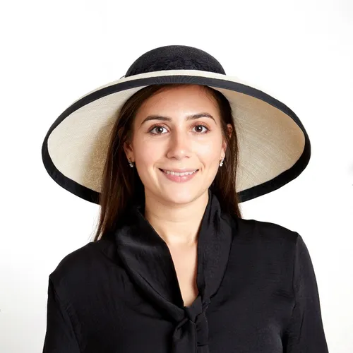 Lizzie brim - black and cream