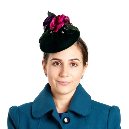 Esmeralda velvet cocktail hat - green