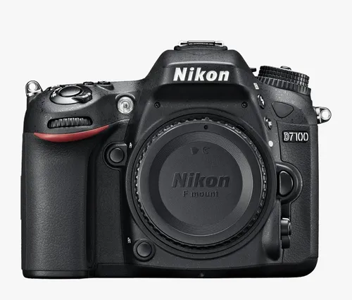 NIKON D7100 (APS-C)