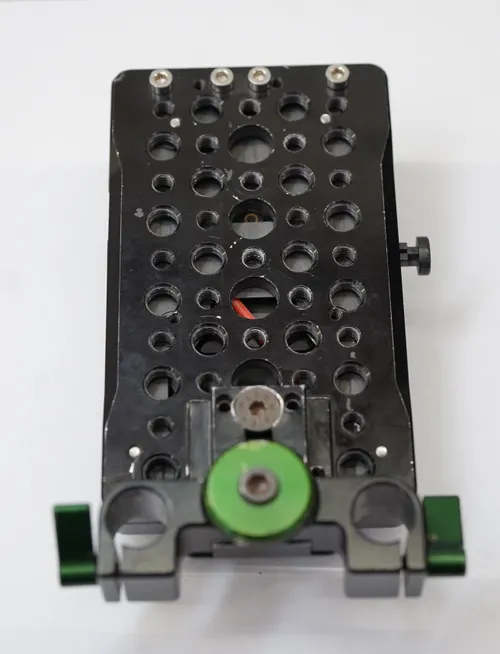 BATTERY PLATE V-MOUNT