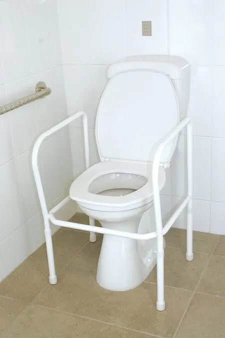 Chevron® toilet surround