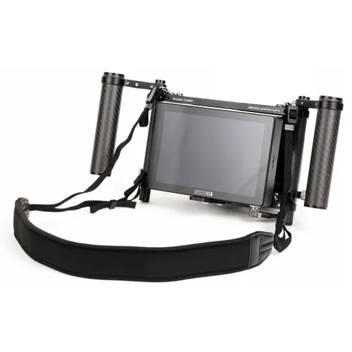 Director's monitor 1: SmallHD Indie 7 X Teradek Bolt 4k