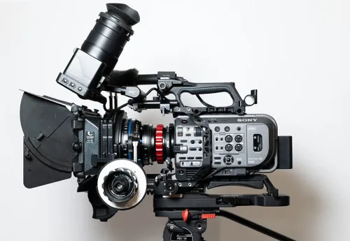 Cameras - Sony FX9 CINE PRODUCTION PACKAGE