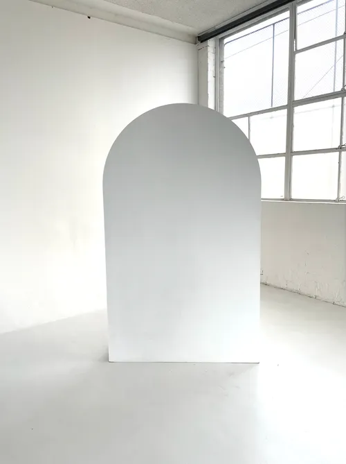 2m Arch Wall