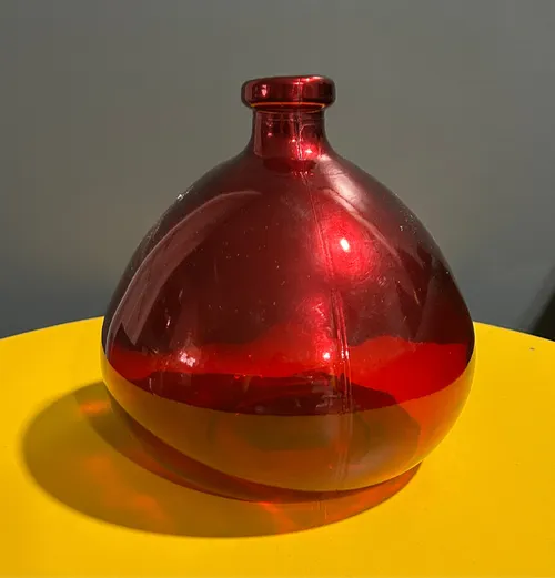 Red Round Centerpiece