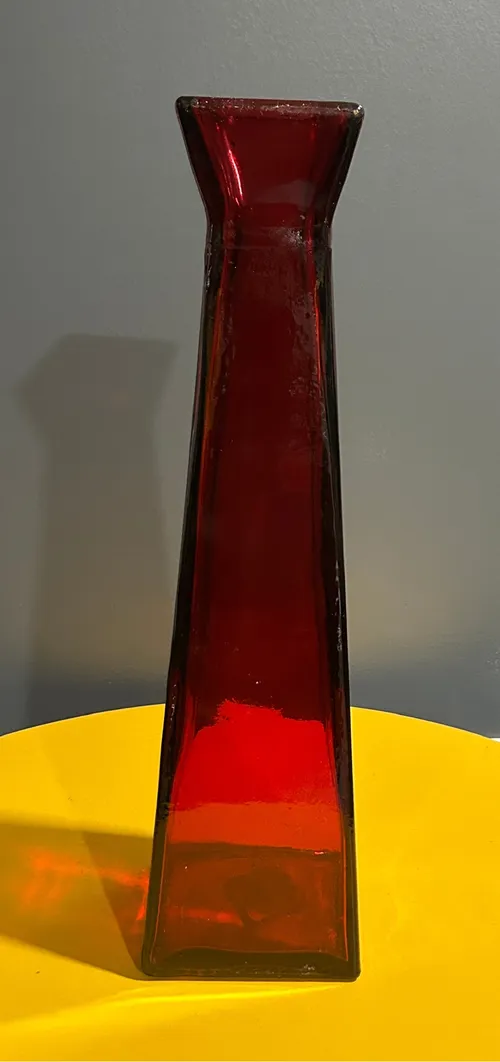 Red Square Vase (18 Inches)