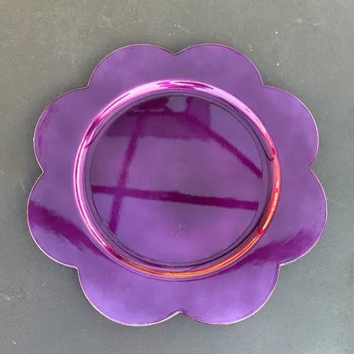 Charger Purple Flower