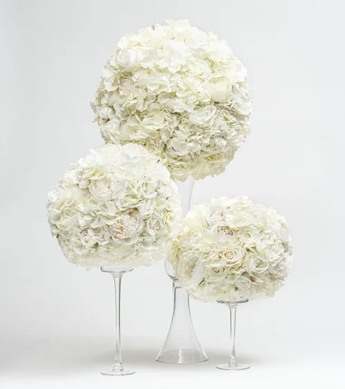 White Flower Ball (Medium)
