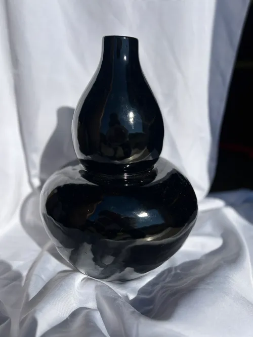 Black Round Vase