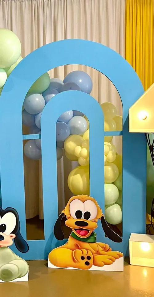 Wooden Arch with Slots (Paintable)