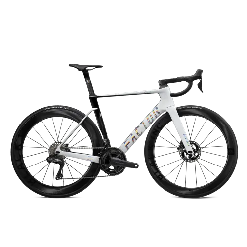 Factor 2026 Ostro VAM - Shimano Ultegra Di2 - Black Inc 45