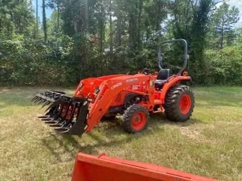 023 Kubota L2501 HST Compact Tractor with Grapple